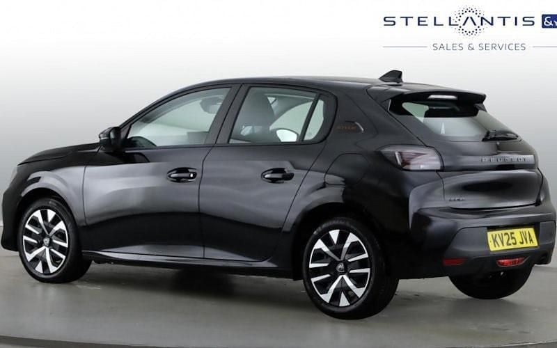 Used Peugeot 208 Style 101 HP (74 kW) 2025 Hatchback