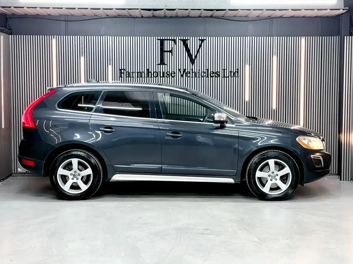 Used Volvo XC60 R-Design 2013 Grey SUV