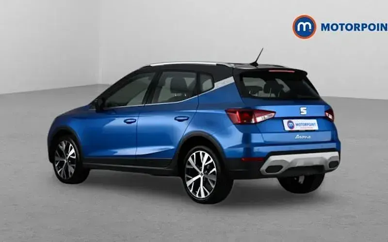 Used Seat Arona Xperience Lux 110 HP (80 kW) 2024 Blue SUV