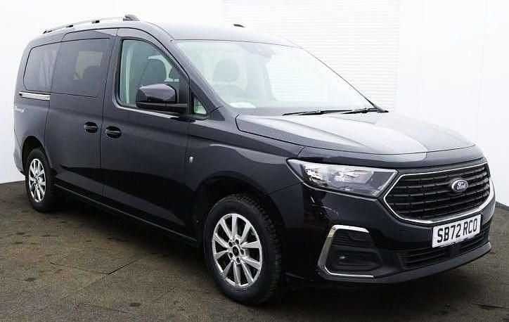 Used Ford Grand Tourneo Connect Titanium 122 HP (89 kW) 2023 Black MPV