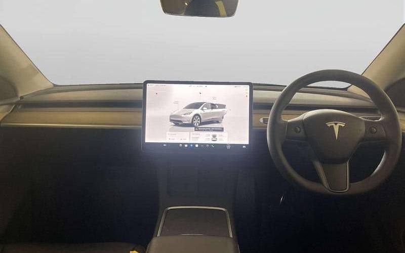 Used Tesla Model Y RWD 219 kW (299 HP) 2024 SUV