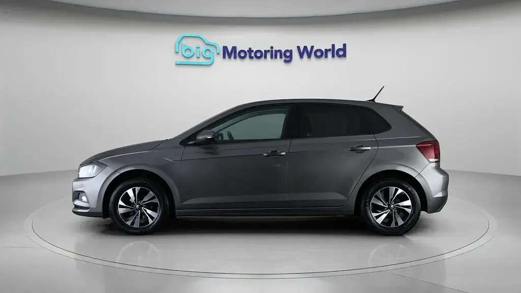 Usado VW Polo Match 80 CV (58 kW) 2021 Gris Utilitario