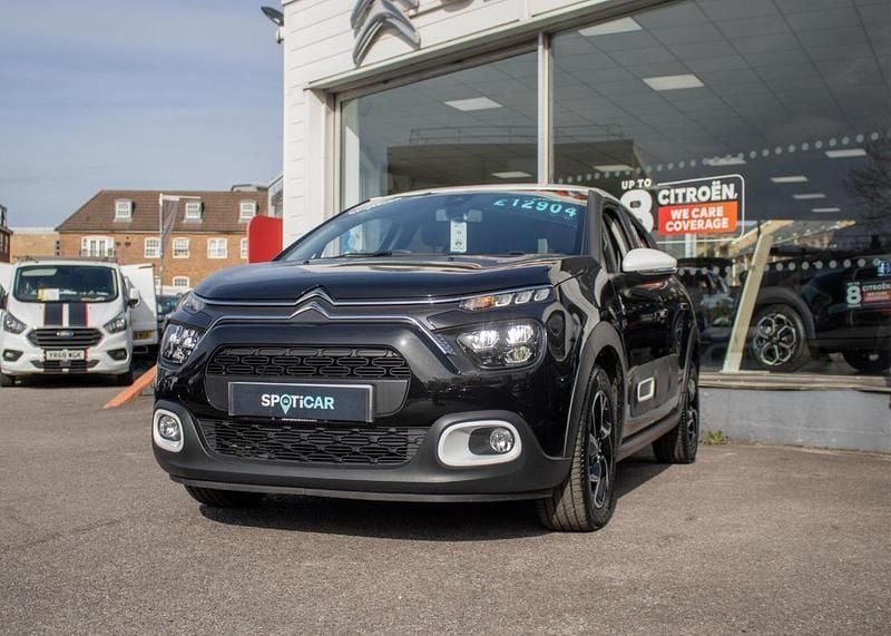 Begagnad Citroën C3 PureTech 108 HK (79 kW) 2022 Svart Halvkombi