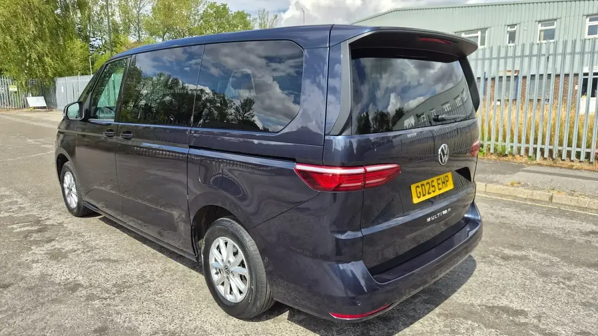 Used VW Multivan Life 150 HP (110 kW) 2025 Blue MPV