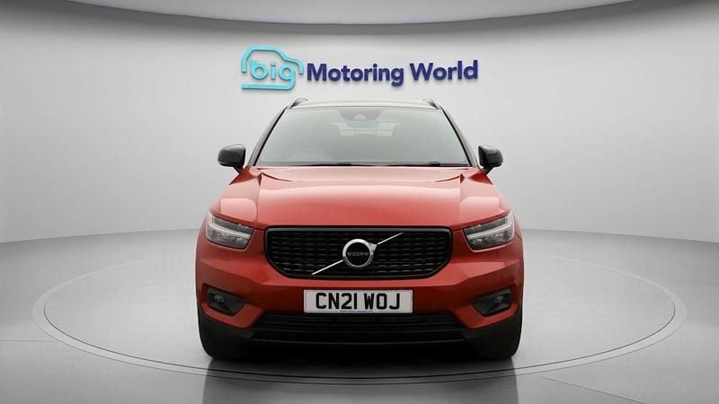 Used Volvo XC40 R-Design Pro 262 HP (192 kW) 2021 Red SUV