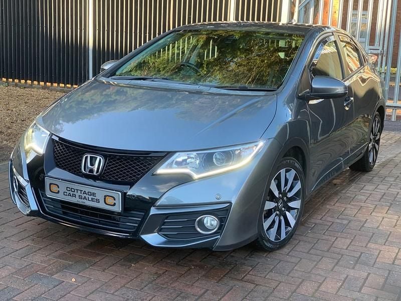 Used Honda Civic SE Plus 142 HP (104 kW) 2017 Grey Hatchback
