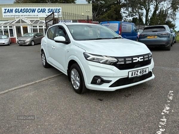White Used 2023 Dacia Sandero Expression Hatchback | £11,295 (Good price) - Image 1/4