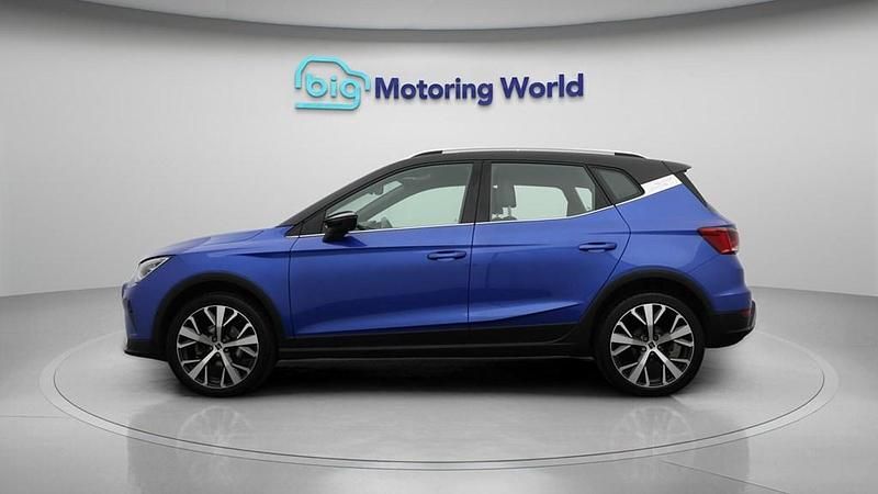 Used Seat Arona Xperience Lux 110 HP (80 kW) 2023 Blue SUV