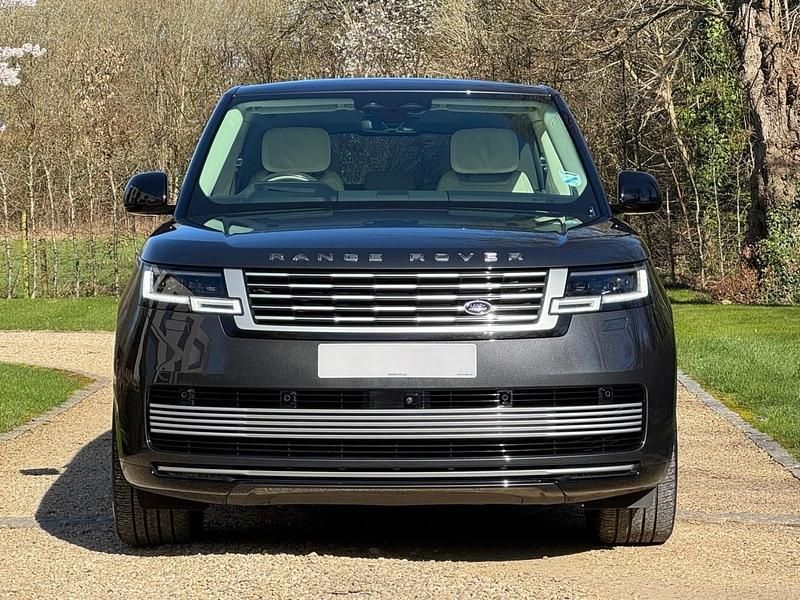 Used Land Rover Range Rover 615 HP (452 kW) 2023 Carpathian grey SUV