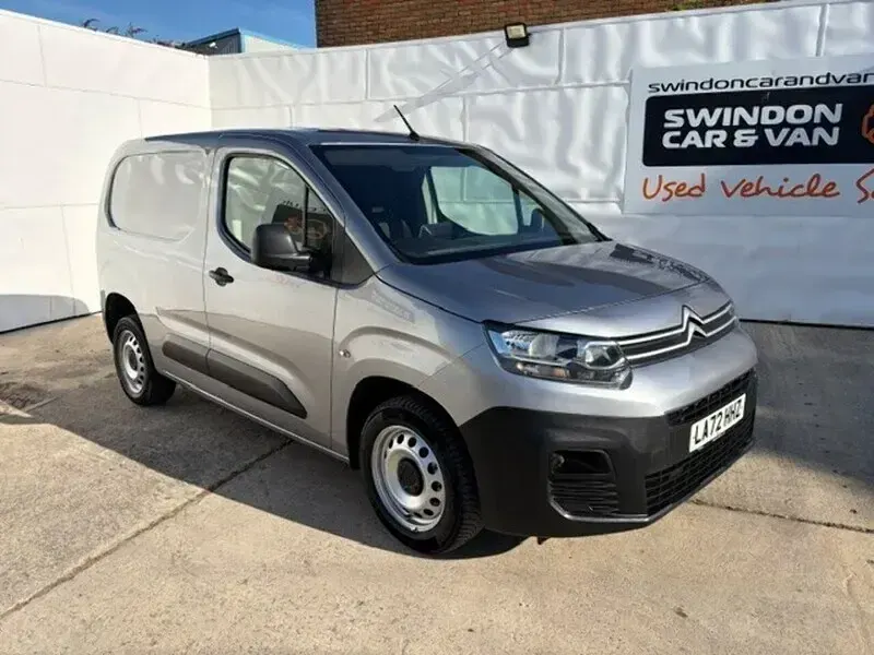 Used Citroën Berlingo 100 HP (73 kW) 2023 Grey MPV