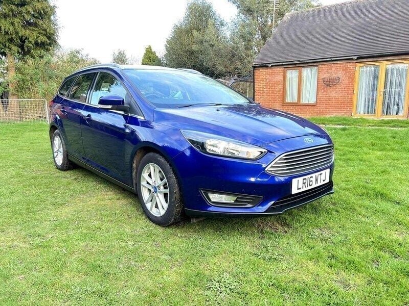 Blue Used 2016 Ford Focus Zetec Estate | £4,499 - Image 1/4