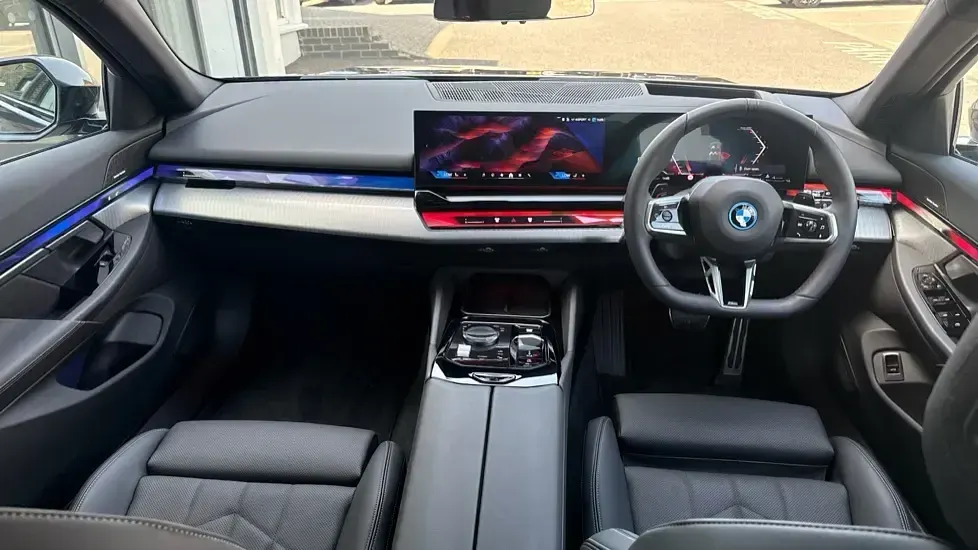 Used BMW 550e M Sport 482 HP (354 kW) 2026 Grey Estate