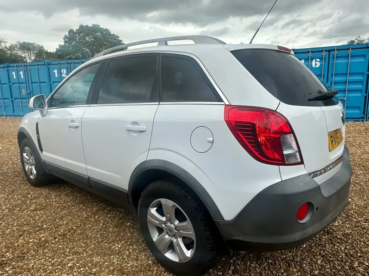Used Vauxhall Antara 163 HP (119 kW) 2015 White SUV