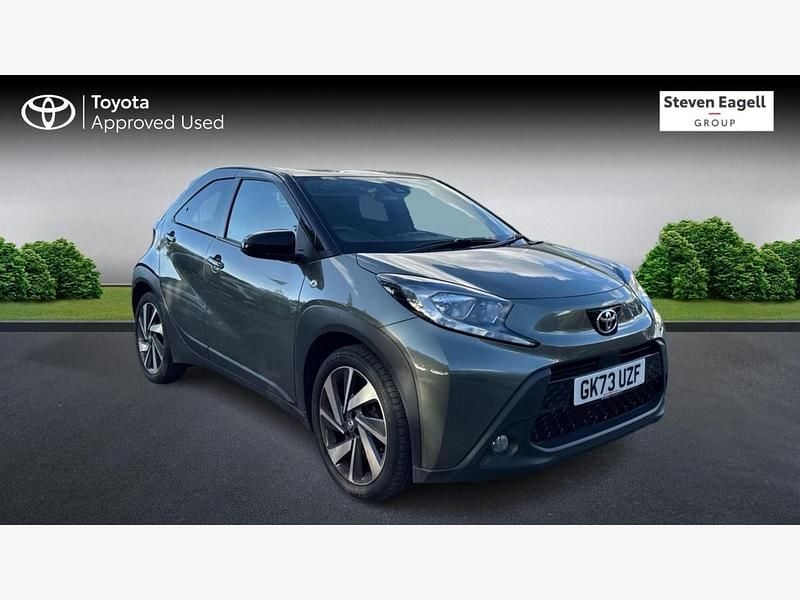 Green Used 2023 Toyota Aygo X SUV | £13,408 - Image 1/3