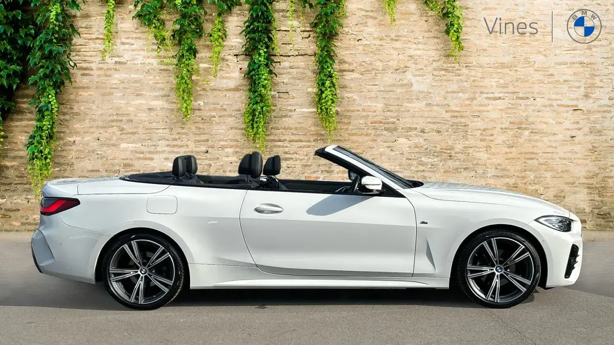Usado BMW 420 M Sport 181 HP (133 kW) 2023 Branco Cabrios