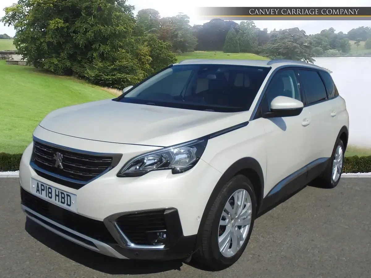 Used Peugeot 5008 Allure 130 HP (95 kW) 2018 White SUV