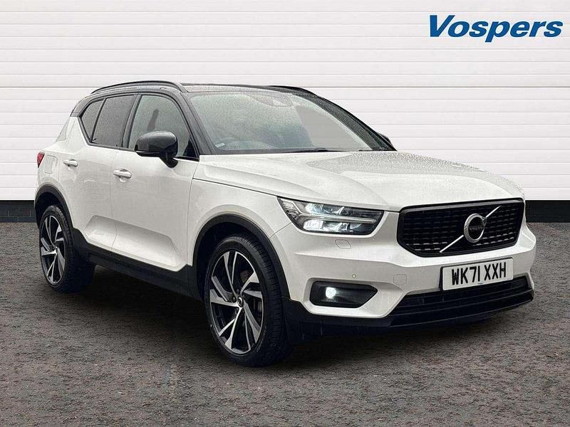 White Used 2021 Volvo XC40 R-Design Pro SUV | £22,400 (A bit pricey) - Image 1/3