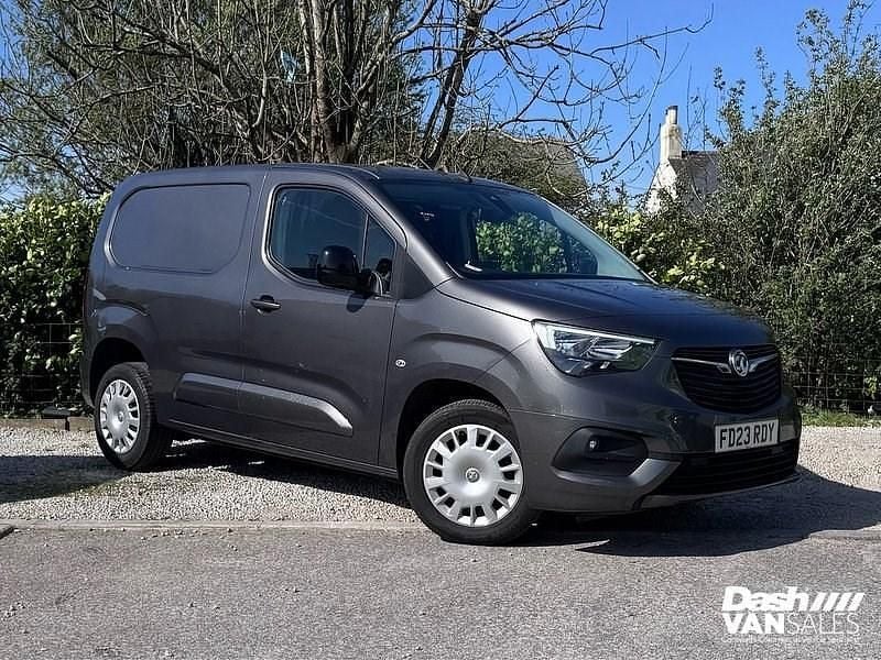 Used Vauxhall Combo 100 HP (73 kW) 2023 Grey MPV