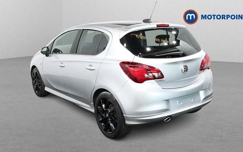 Used Vauxhall Corsa SRi 90 HP (66 kW) 2019 Silver Hatchback