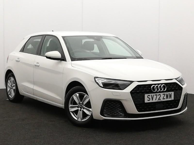 Begagnad Audi A1 Design 95 HK (69 kW) 2022 Vit SUV