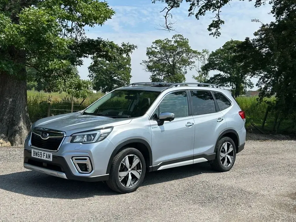 Used Subaru Forester Premium 150 HP (110 kW) 2019 Silver SUV