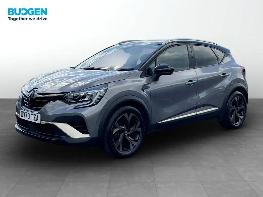 Używany Renault Captur Engineered 143 KM (105 kW) 2023 Szary SUV