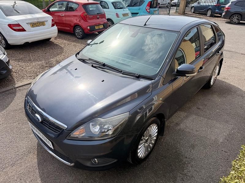 Używany Ford Focus Titanium 145 KM (106 kW) 2008 Szary Hatchback