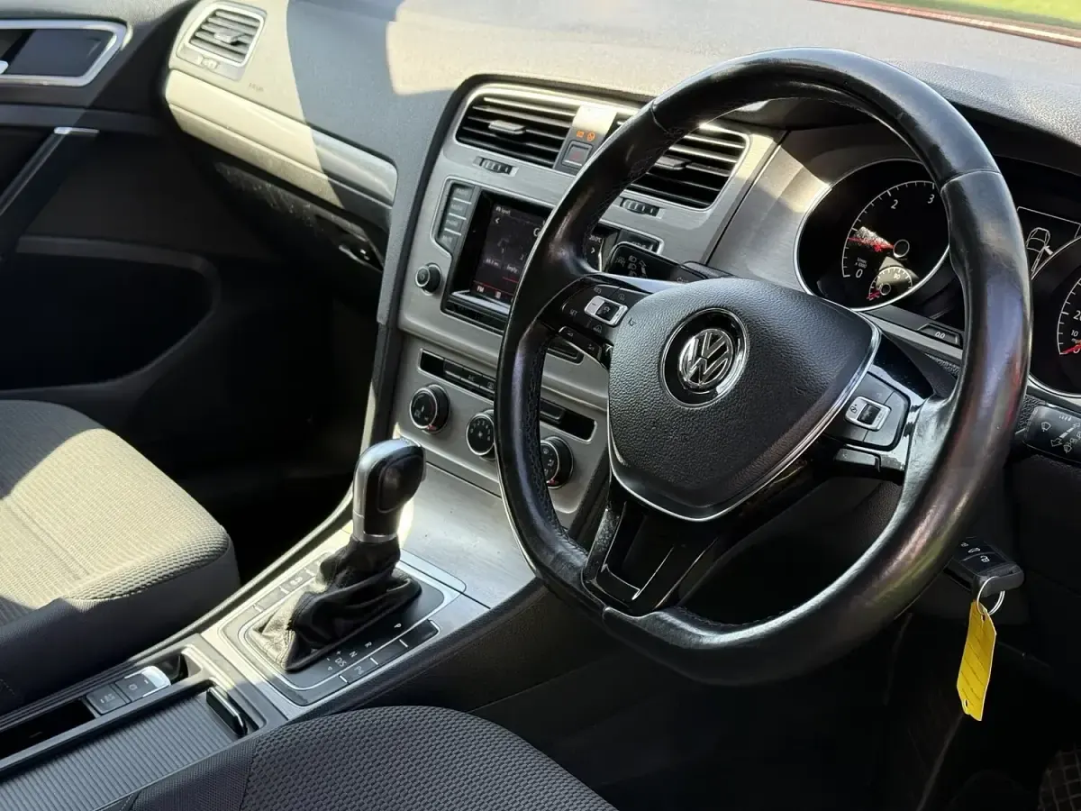 Used VW Golf VII Match 2014 Red Hatchback