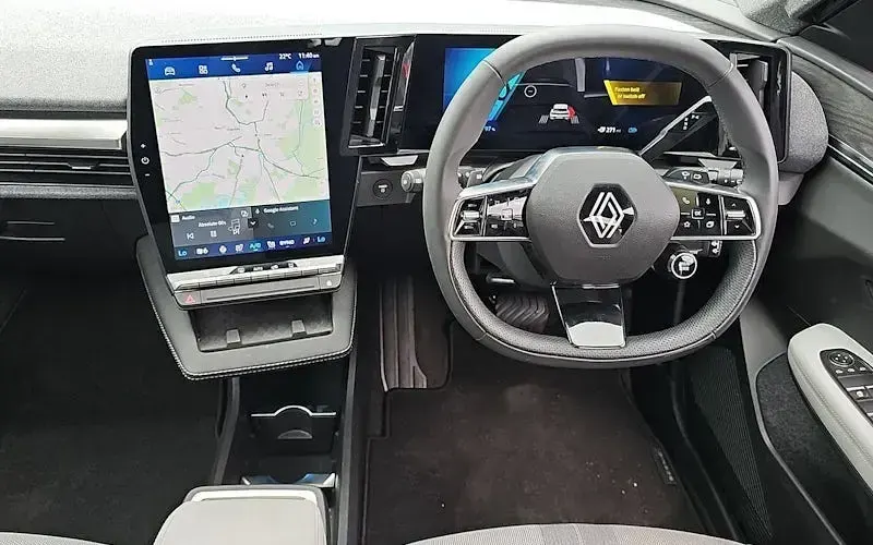 Used Renault Scenic E-Tech Iconic 160 kW (218 HP) 2025 Other SUV