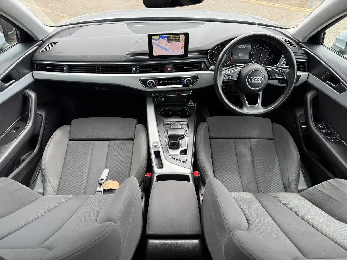 Used Audi A4 Sport 190 HP (139 kW) 2017 Silver Sedan