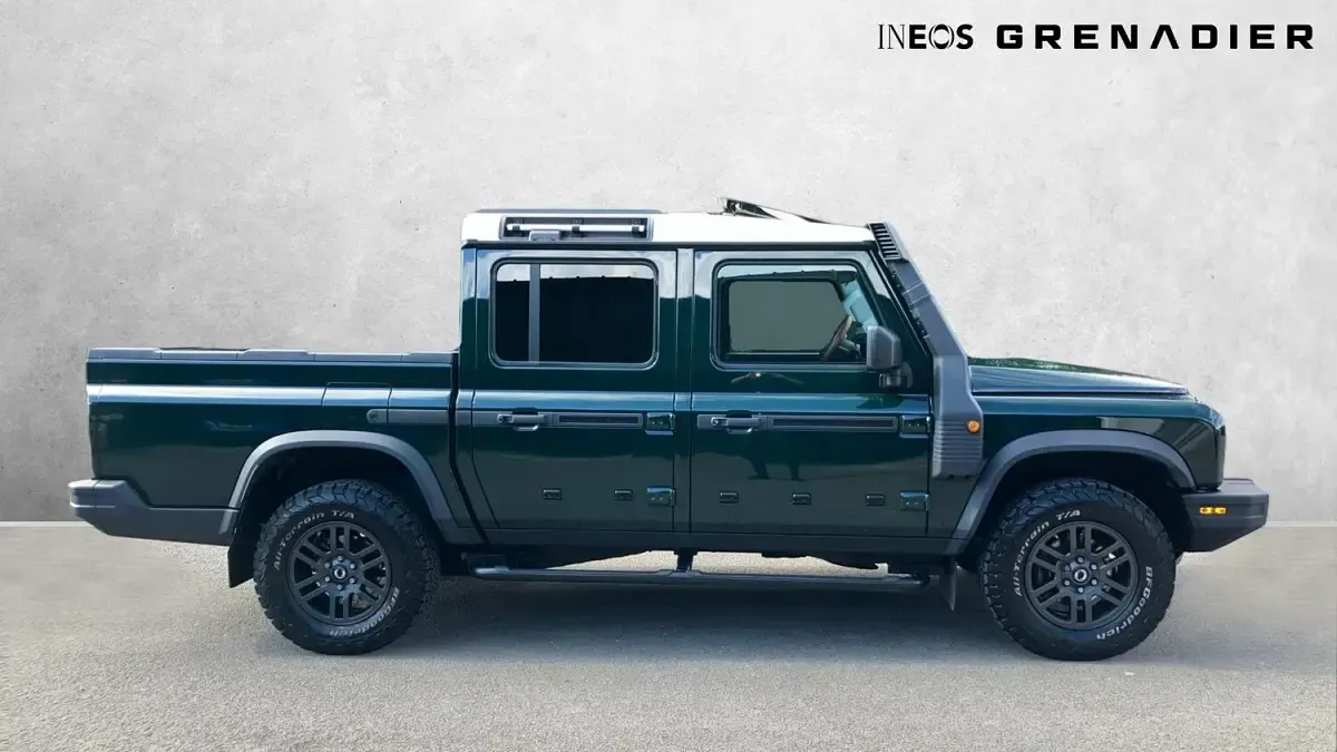 Used Ineos Grenadier 286 HP (210 kW) 2025 Green Pickup