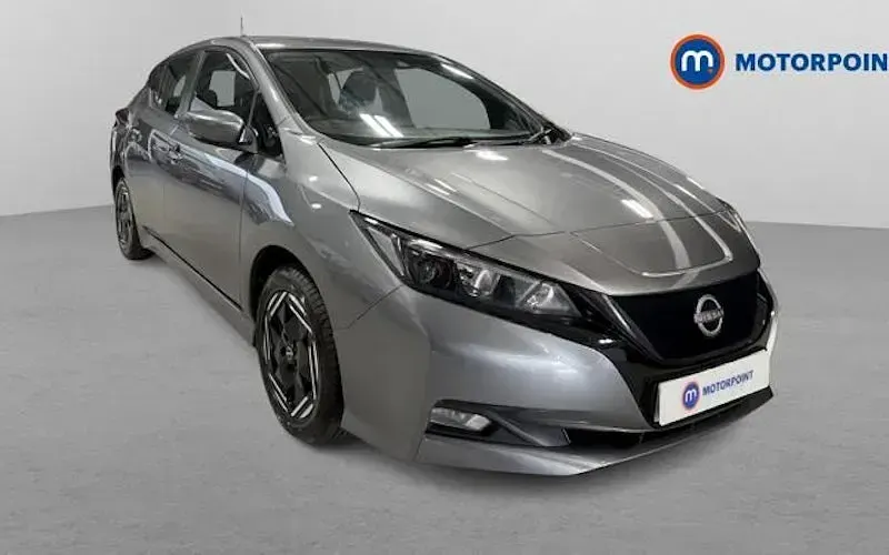 Gebraucht Nissan Leaf Acenta 110 kW (150 PS) 2025 Kleinwagen