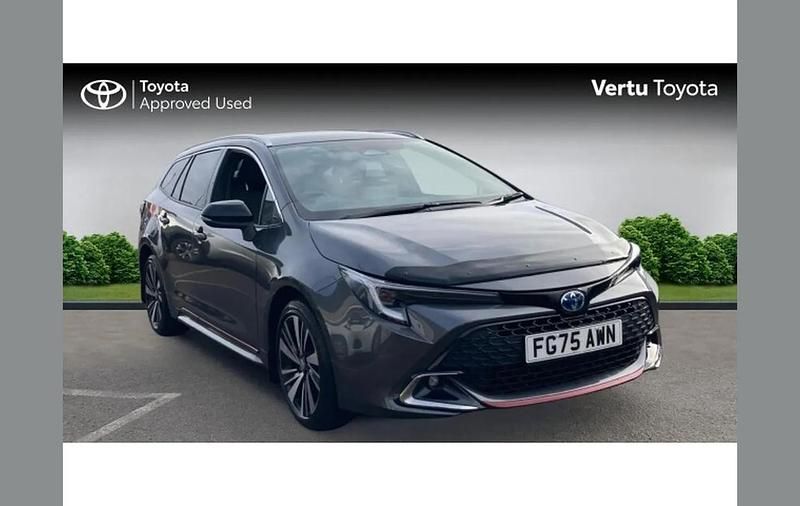 Other Used 2025 Toyota Corolla Design Estate | £26,818 (Fair price) - Image 1/4