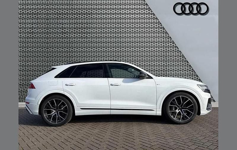 Used Audi Q8 S-Line 281 HP (206 kW) 2023 White SUV