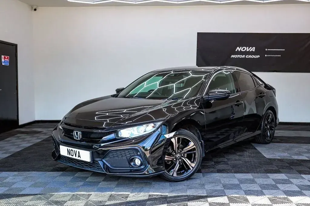 Used Honda Civic SR 129 HP (94 kW) 2017 Black Hatchback