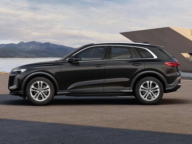 New Audi Q5 Sport 2026 Black SUV