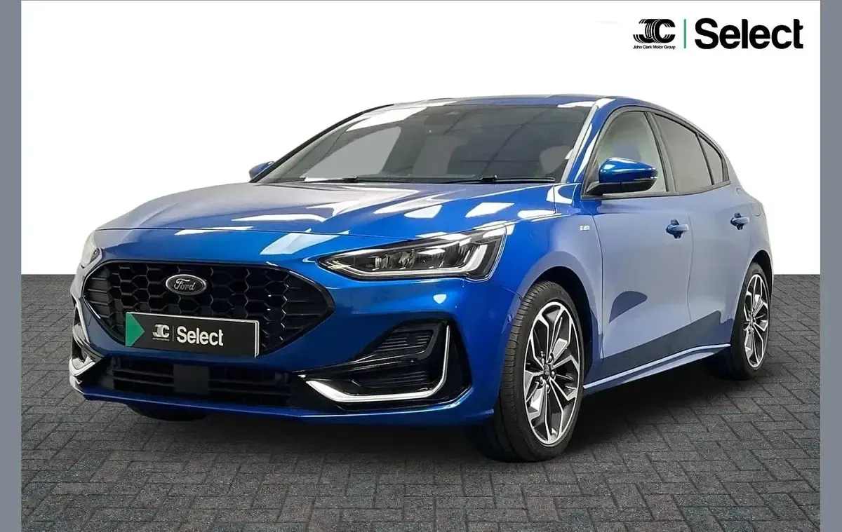 Used Ford Focus ST-Line 153 HP (112 kW) 2023 Blue Hatchback