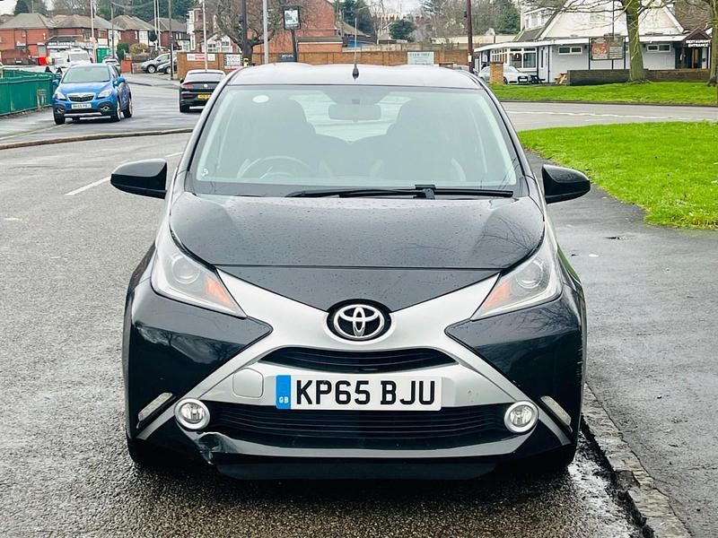Used Toyota Aygo X-clusiv 2015 Black Hatchback