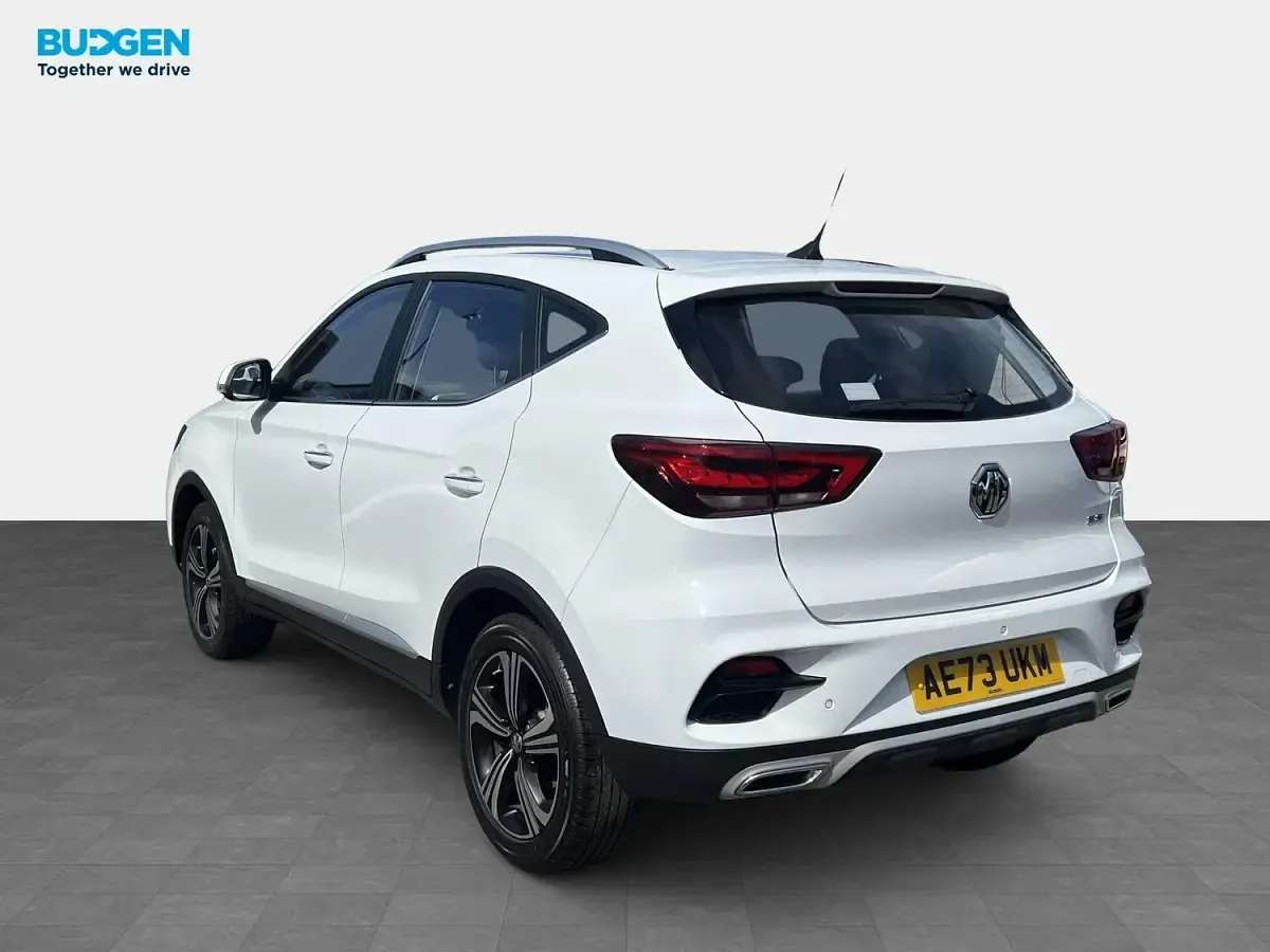 Used MG ZS Excite 106 HP (77 kW) 2023 White SUV