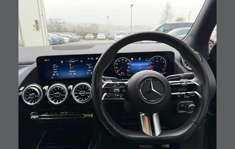 Used Mercedes GLA200 Executive 161 HP (118 kW) 2024 Grey SUV