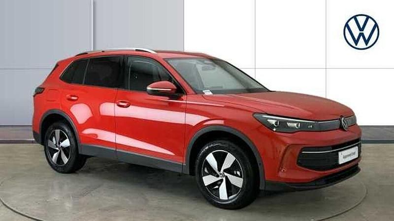 Used 2025 VW Tiguan SUV | £28,743 (Good price) - Image 1/4