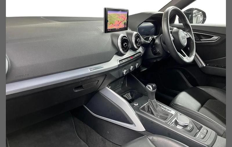 Used Audi Q2 S-Line 147 HP (108 kW) 2023 Black SUV