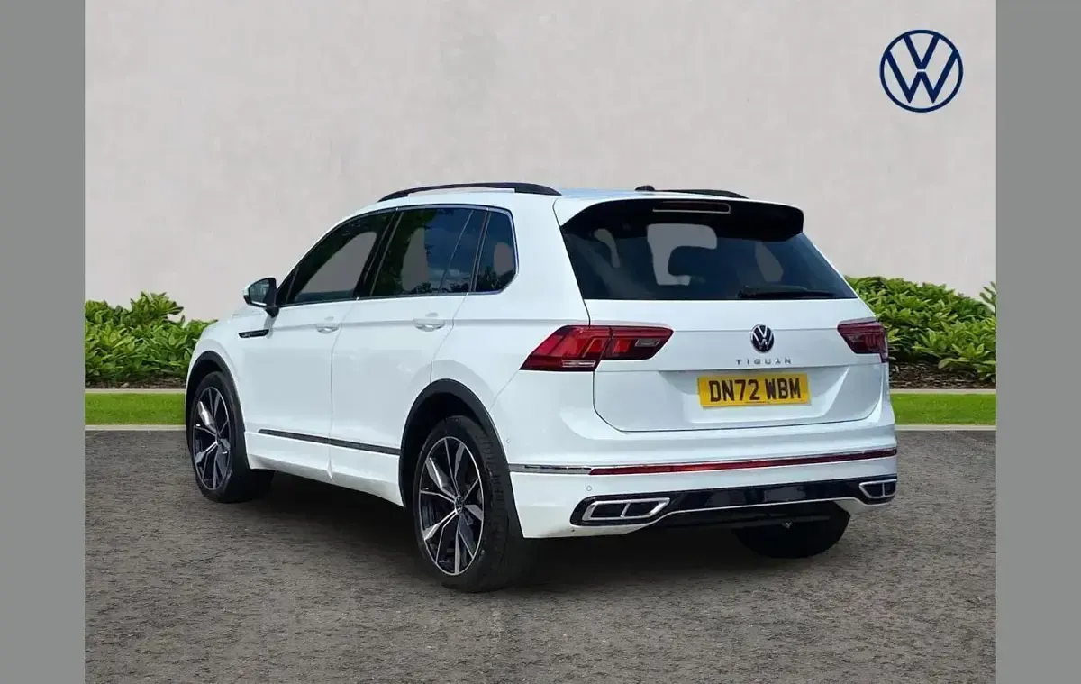 Used VW Tiguan R-line 150 HP (110 kW) 2023 White SUV