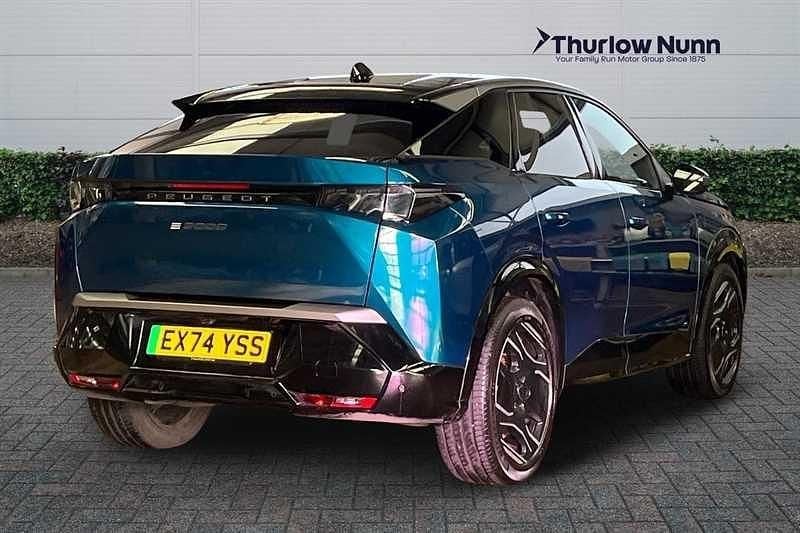 Used Peugeot e-3008 GT 154 kW (210 HP) 2024 Blue SUV