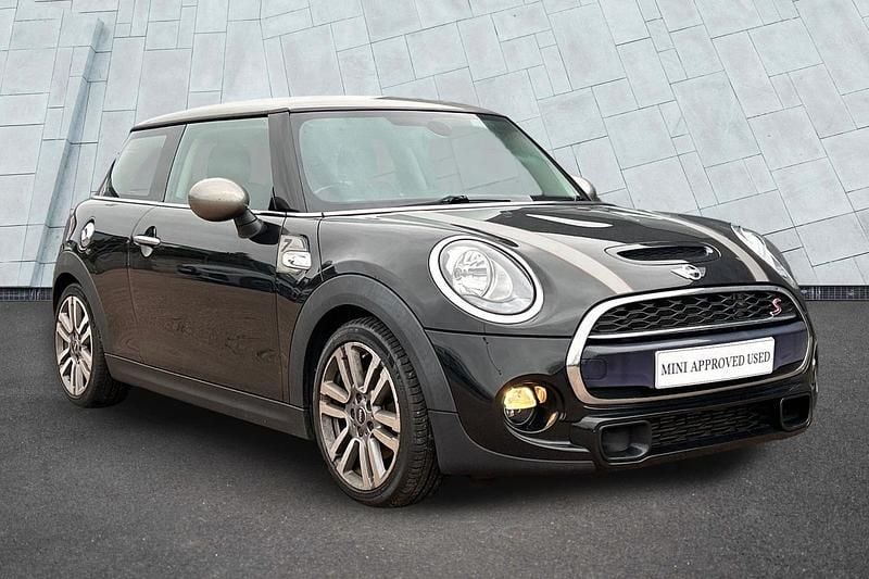 Used Mini Cooper SD Seven 168 HP (123 kW) 2017 Black Hatchback
