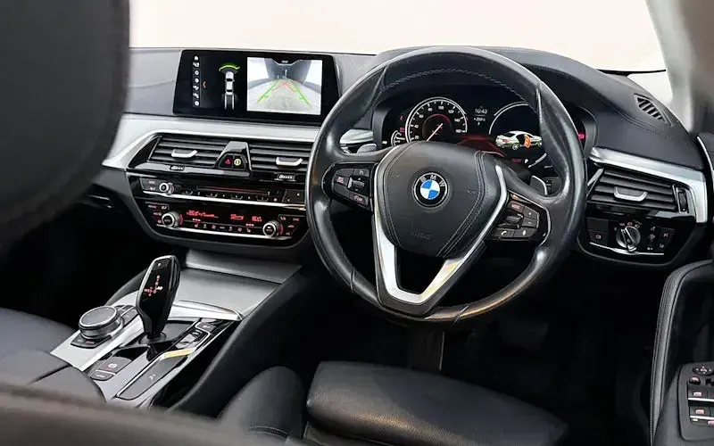 Used BMW 520 190 HP (139 kW) 2017 White Sedan