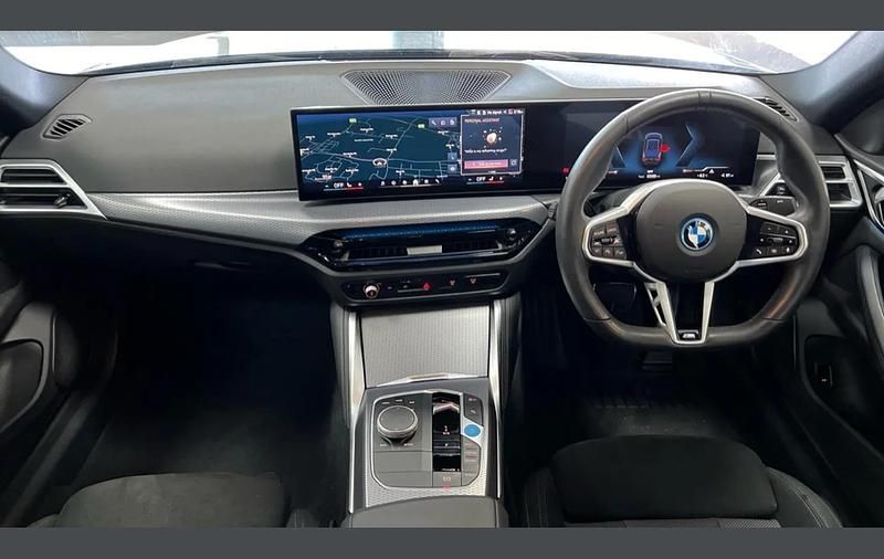 Used BMW i4 M Sport 210 kW (286 HP) 2024 Black sapphire Sedan