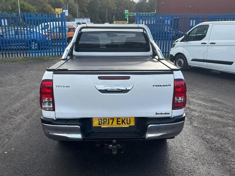 Begagnad Toyota HiLux 150 HK (110 kW) 2017 Vit Pickup