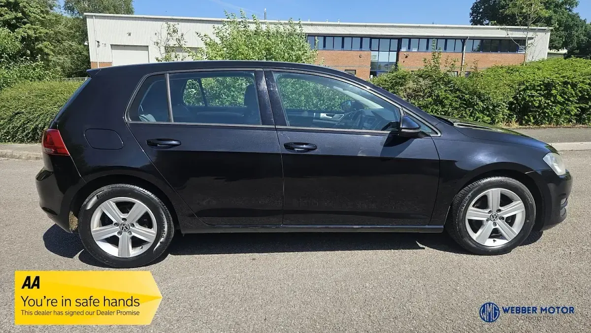 Used VW Golf VII Match 105 HP (77 kW) 2014 Black Hatchback