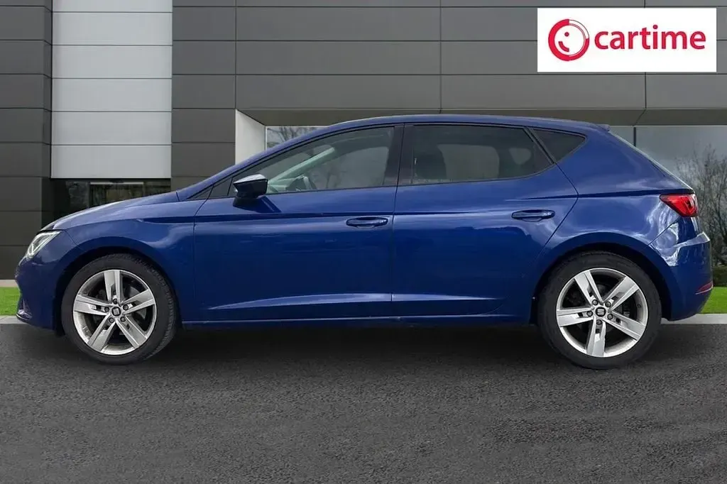 Second-hand Seat Leon FR 150 CP (110 kW) 2020 Albastru Hatchback
